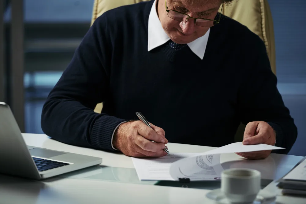 Agency vs. Attorney: Which Debt Recovery Solution Is Best for Your Business?