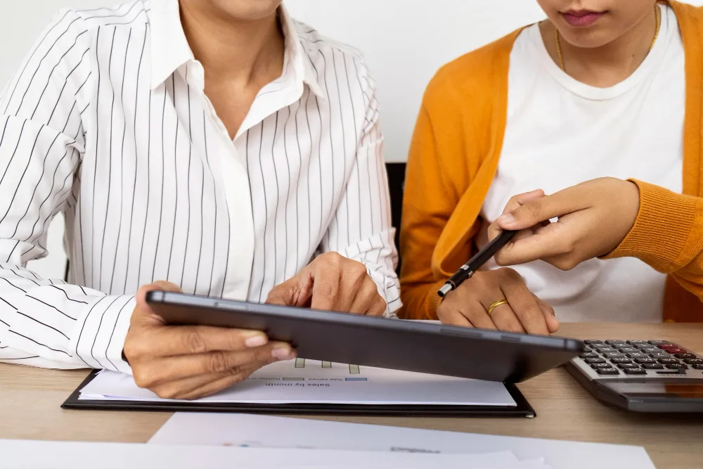 How to Sell Bad Past-Due Debts to a Collection Agency
